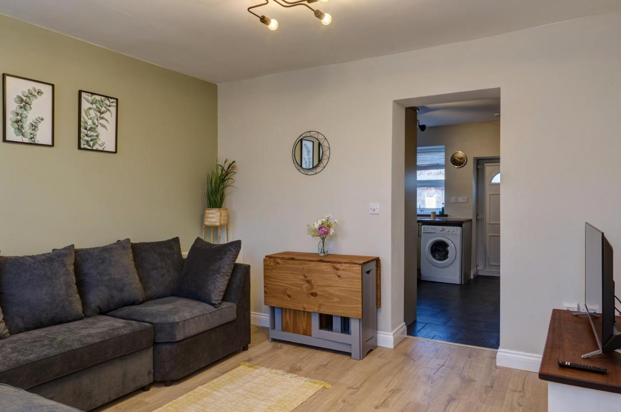Cosy 2 Bed Home Chesterfield Dış mekan fotoğraf